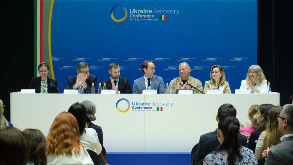 Инициатива призвана объединить лидеров диаспоры, представителей украинских властей, международные организации и доноров. 